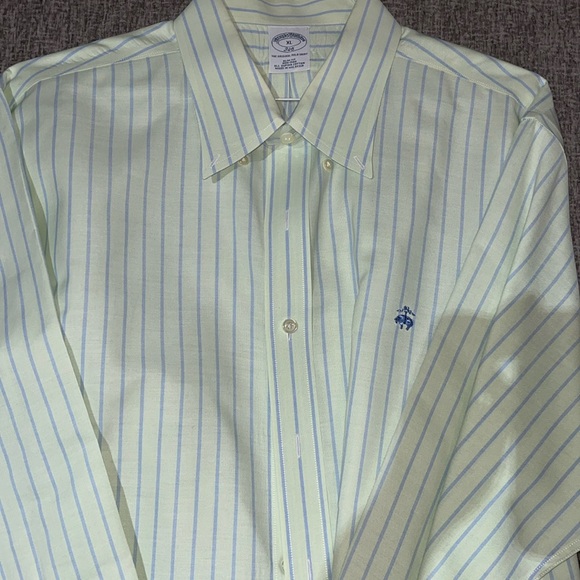 Brooks Brothers Button Down Shirt - Picture 1 of 3